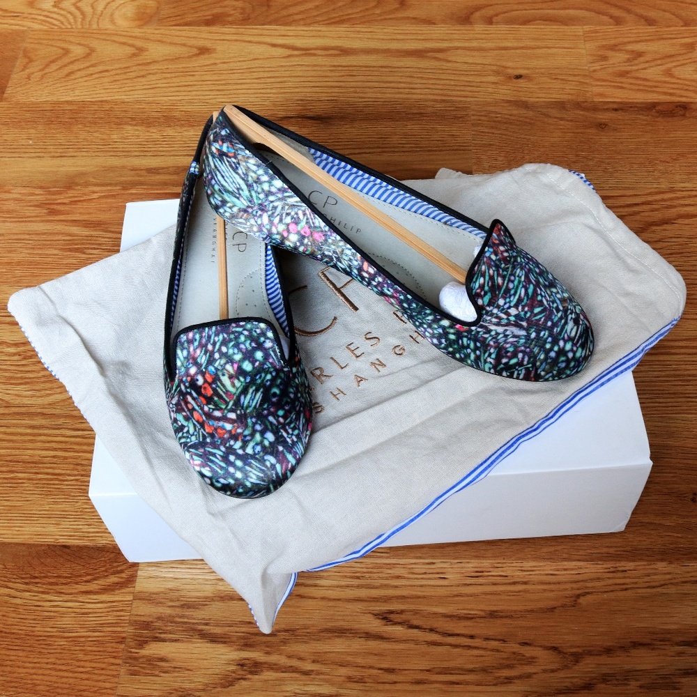 Size 6 Charles Philip Shanghai Printed Loafers